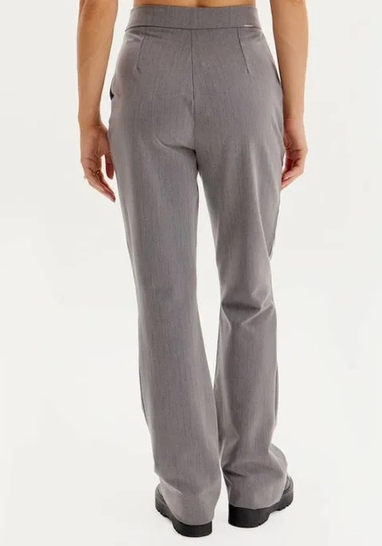 Calça Alfaiataria Flare - Myft