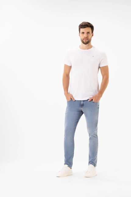 Camiseta Slim Básica – Invicci