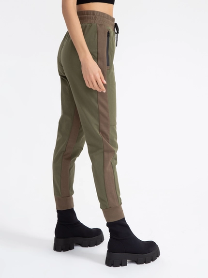 Calça Jogger com Recortes – Jab