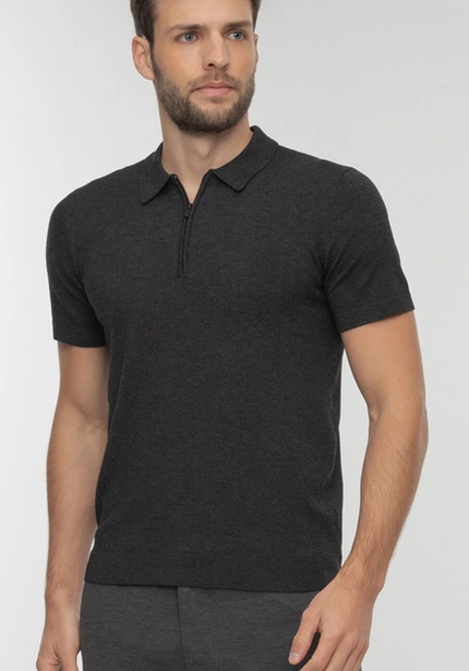 Camisa Polo Tricô com Zíper – Forum