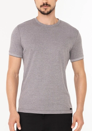 Camiseta Básica Manga Com Punho – Forum