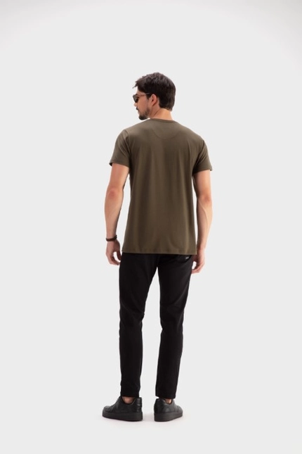 Camiseta Básica Texturizada – Invicci
