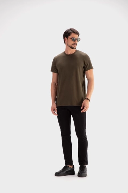 Camiseta Básica Texturizada – Invicci