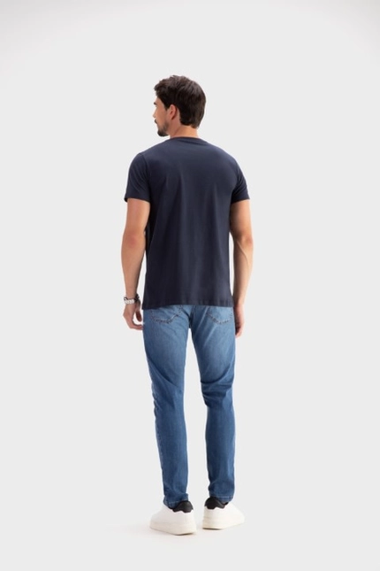 Camiseta Estampa Texturizada – Invicci