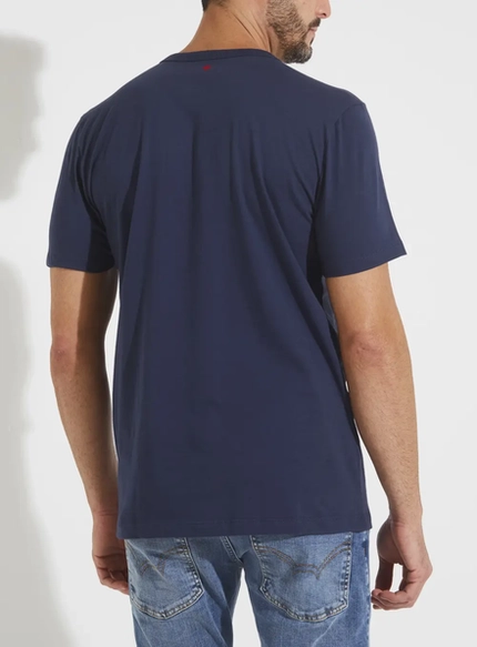 Camiseta Básica Logo Bordado – Forum