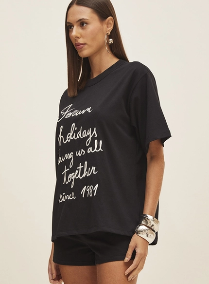 Camiseta Feminina Bordada – Forum