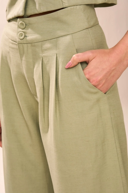 Calça Pantacourt Recortes – Yexx