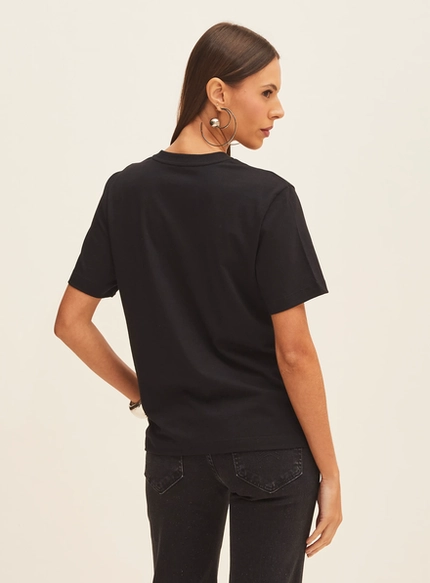 Camiseta Feminina Estampada – Forum