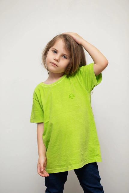Camiseta Infantil Verde – Ovelha Negra