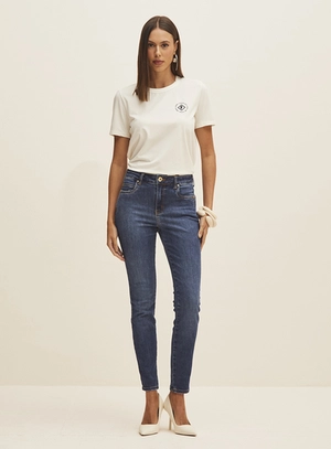 Camiseta Com Logo – Forum