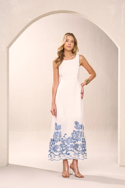 Vestido Midi Bordado – Yexx
