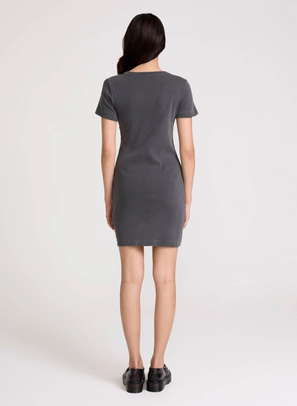 VESTIDO CANELADO COM LOGO BORDADO 15.06.051486