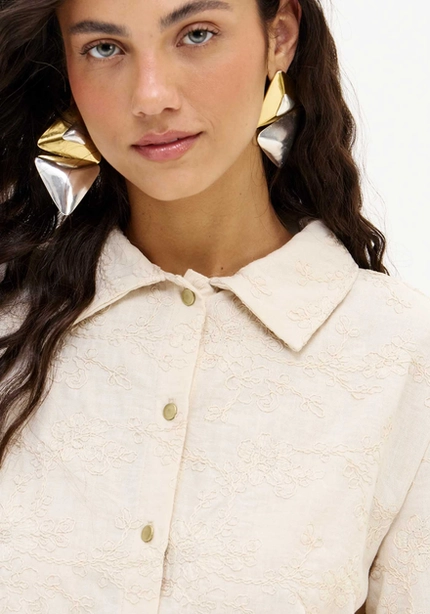 Camisa Cropped Bordada – Myft