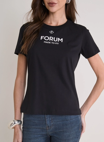 Camiseta Básica Logo Estampa – Forum