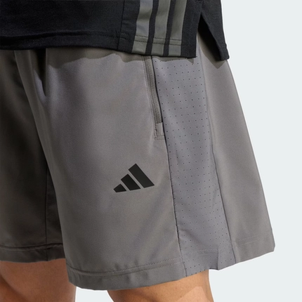 Shorts Detalhe Lateral – Adidas
