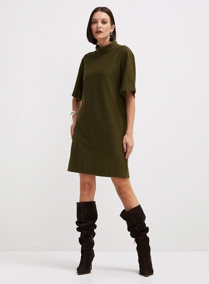 Vestido Texturizado Gola Alta – Forum