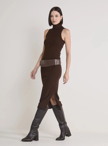 Vestido Canelado Gola Alta – Forum