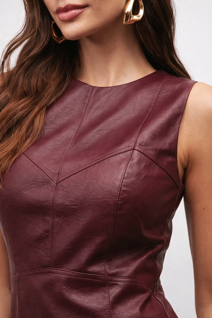 Vestido Curto Estruturado – Bana Bana