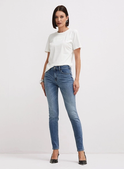 Camiseta 1981 Logo Relevo – Forum