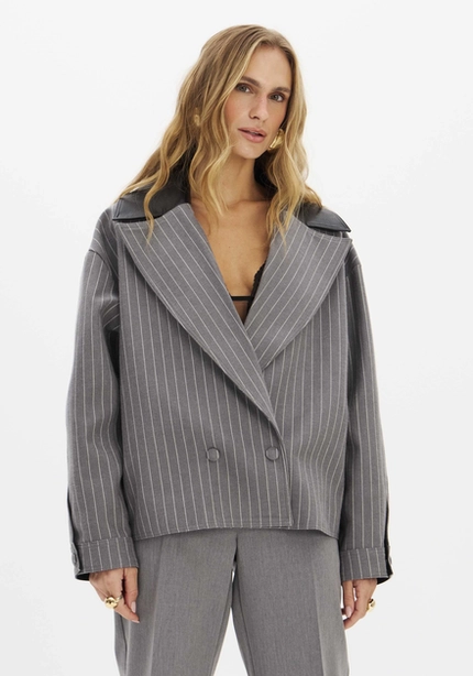 Jaqueta Oversized Listrada – Myft