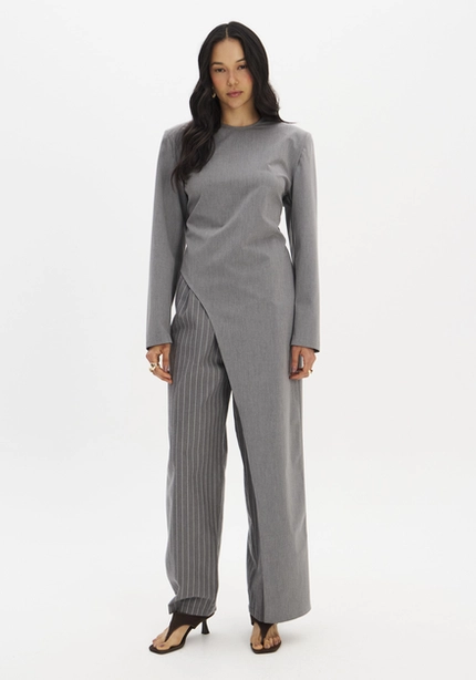 Blusa Alfaiataria Assimétrica – Myft