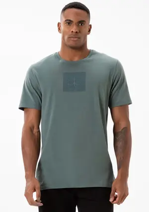 Camiseta Malha Peletizada - Invicci