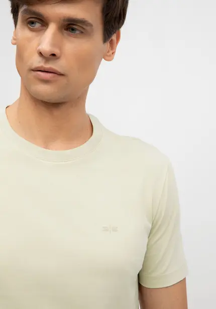 Camiseta Básica - Hangar