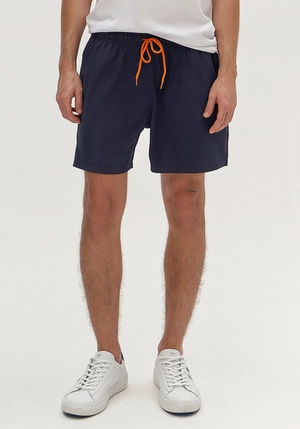 Shorts com Bolso Lapela - Hangar