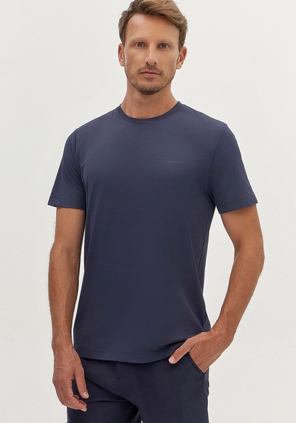 Camiseta Básica Tech Skin – Hangar