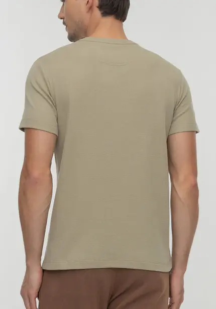 Camiseta Texturizada - Hangar
