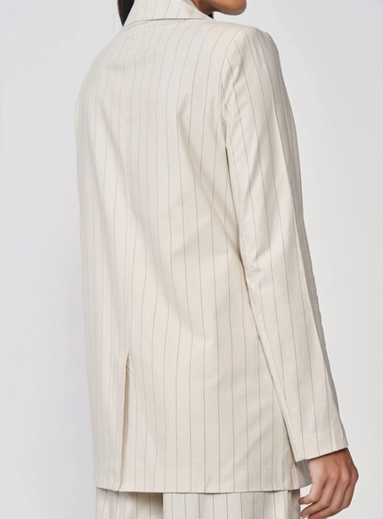 Blazer Risca De Giz Alongado - Colcci