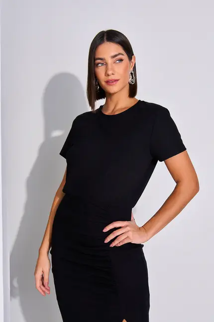 Vestido Midi Drapeado com Fenda – Yexx