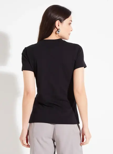 Camiseta Com Logo - Forum