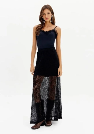 Saia Midi de Renda – Myft