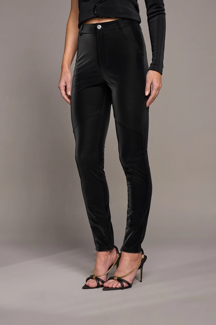 Calça Montaria em PU – Yexx