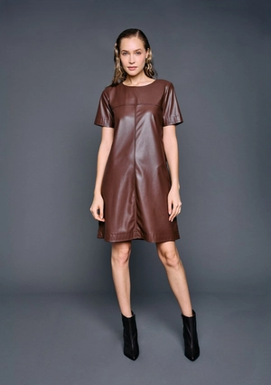 Vestido Curto em PU – Alpelo