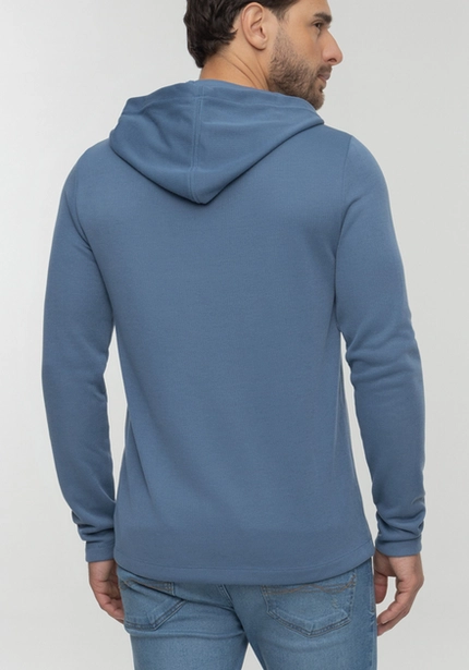 Camiseta Manga Longa com Capuz – Hangar
