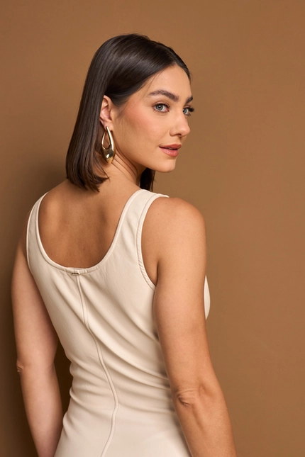 Vestido Midi com Fenda – Yexx