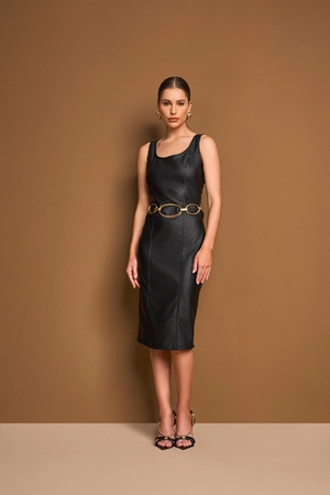 Vestido Midi com Fenda – Yexx