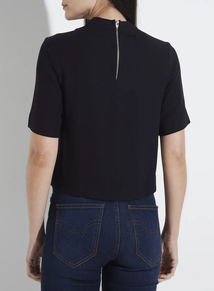 Camiseta com Zíper em Viscose – Forum