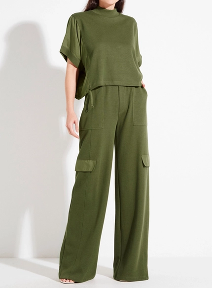 Blusa Gola Alta com Ajuste Lateral – Forum